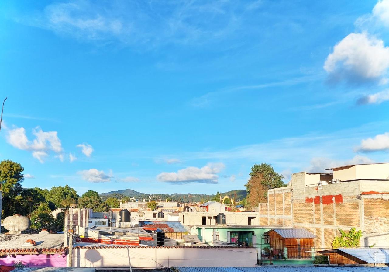 Casa Latina Hostel San Cristóbal de Las Casas Екстериор снимка
