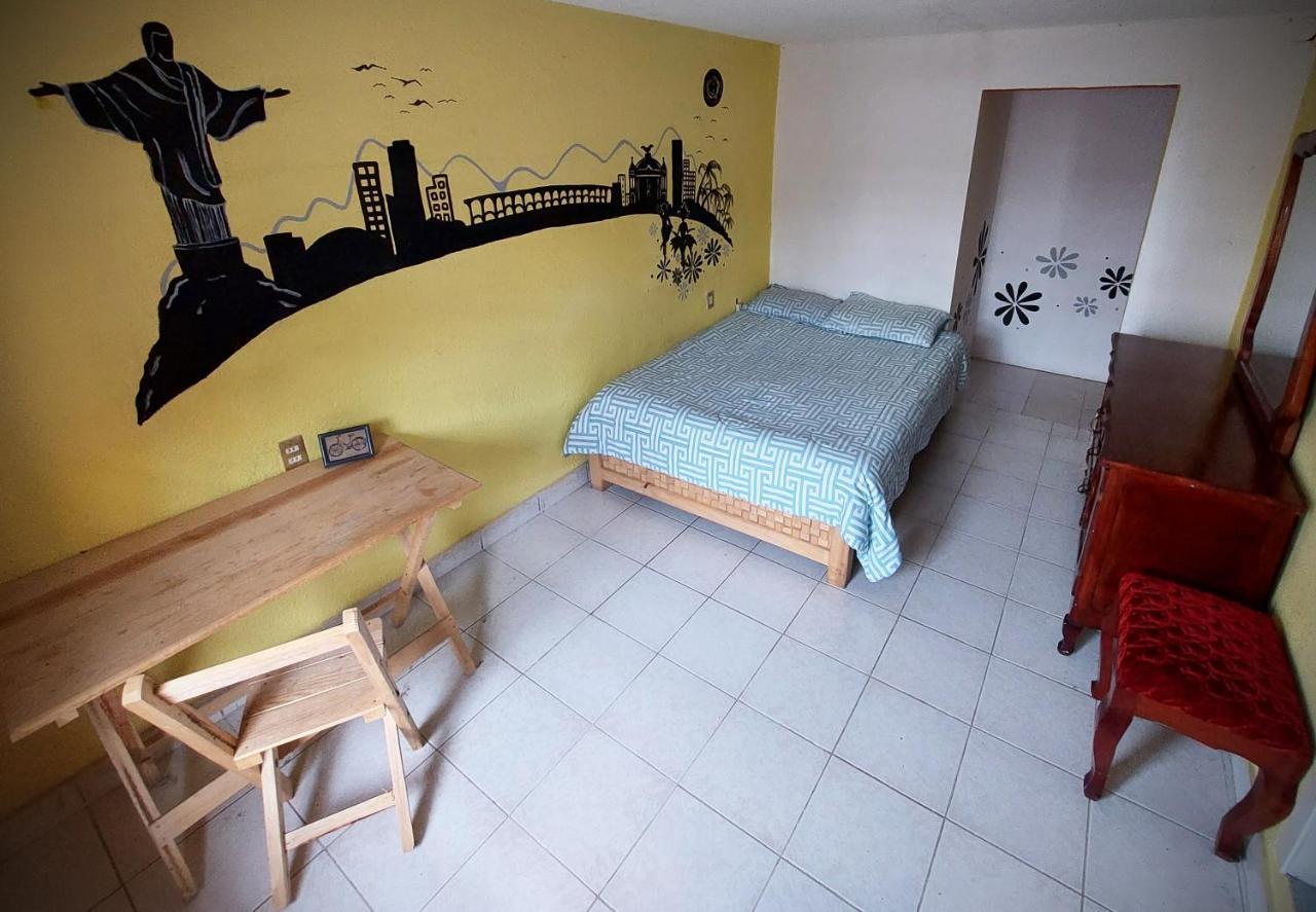 Casa Latina Hostel San Cristóbal de Las Casas Екстериор снимка
